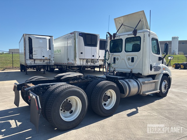 CAMIóN 2016 FREIGHTLINER