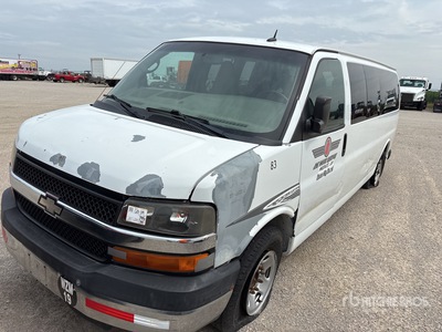 2014 GMC Savana 3500 8 Fourgonnette de passagers (Inoperable)