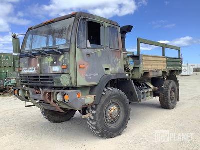 2004 Stewart & Stevenson M1078A1 LMTV 4x4 Cargo Truck