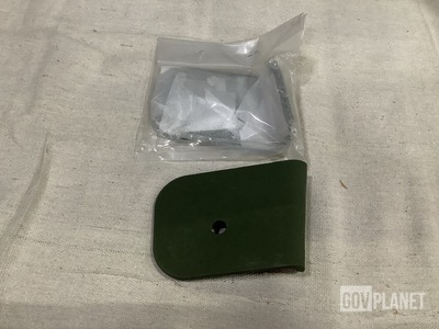 (13) Oshkosh Defense 3302024 Mounting Plates