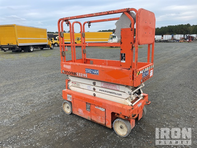 ELEVADOR TIJERA 2018 SNORKEL S3219E