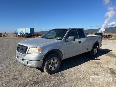 2005 Ford F-150 XL 4x4 Extended Cab Pickup