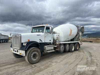 2008 Freightliner FLD 120 12x4 شاحنة خلاط
