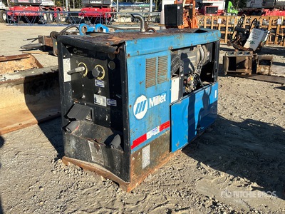 2010 Miller Big Blue 400D Skid-Mounted Multi-Process معدة لحام بمحرك (Inoperable)