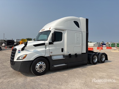 2021 Freightliner Cascadia 126 6x4 T/A Sleeper Truck Tractor
