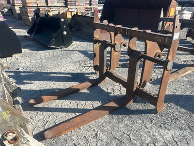 JRB 55 in Wheel Loader Forks