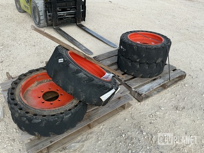 (4) Clark 6903767 Solid Tires w/Wheels