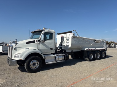 2019 Kenworth T880 8x4 Tri/A Dump Truck