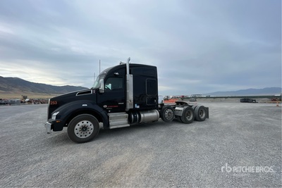 2021 Kenworth T880 Cabeza Tractora Cabina Dormitorio