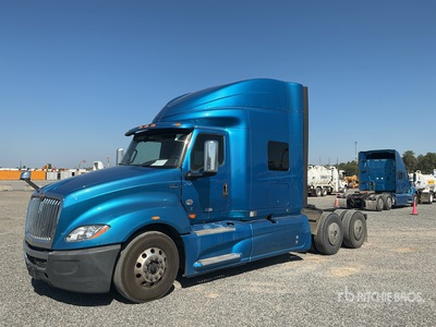 2020 International LT625 6x2 T/A Slaapcabine Trekker