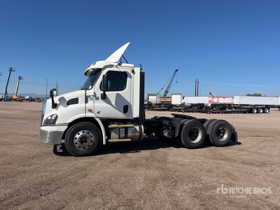 2017 Freightliner Cascadia 113 6x4 T/A Day Cab Truck Tractor