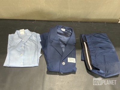 (23) Duffel Bags, (6) Clothing Bags, (8) Barracks Bags & Assorted Items