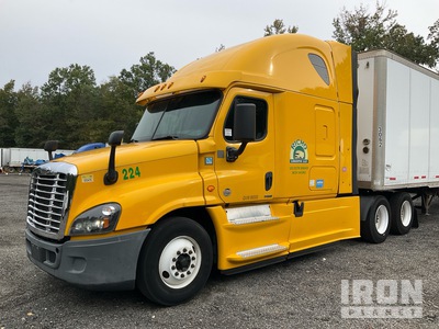 2015 Freightliner Cascadia 125 6x4 T/A Sleeper Truck Tractor