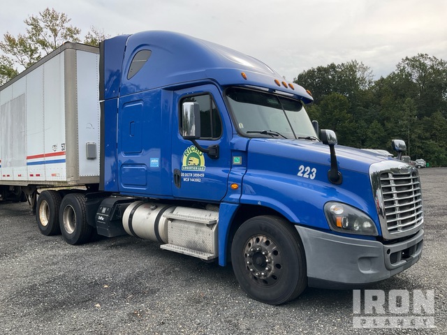 CAMIóN CAMAROTE 2016 FREIGHTLINER