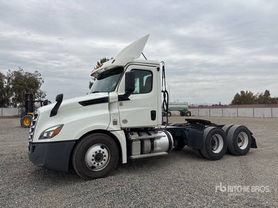 2018 Freightliner Cascadia 126 6x4 3-Achs Sattelzugmaschine