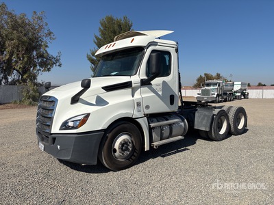 2019 Freightliner Cascadia 126 6x4 تراكتور شاحنة نهارية (ثنائية المحور)