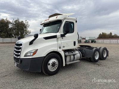 2019 Freightliner Cascadia 126 6x4 تراكتور شاحنة نهارية (ثنائية المحور)