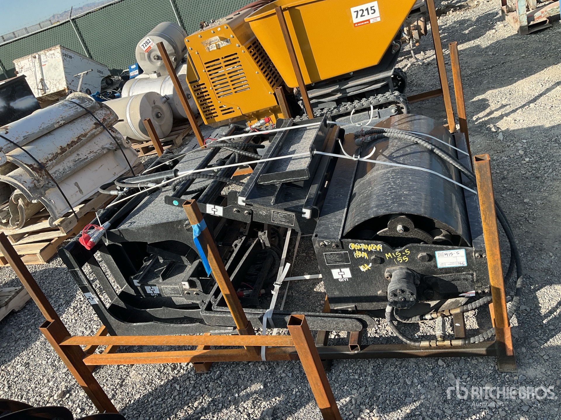 2025 GIYI GY-VR39 Mini Skid Steer Vibratory Roller, (2) Mini Side Shift Fork, (1) Skid Steer Hollow Wood Grabber