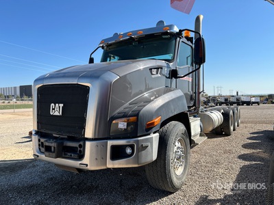 2016 Cat CT660 8x6 Cab and Chassis (Inoperable)