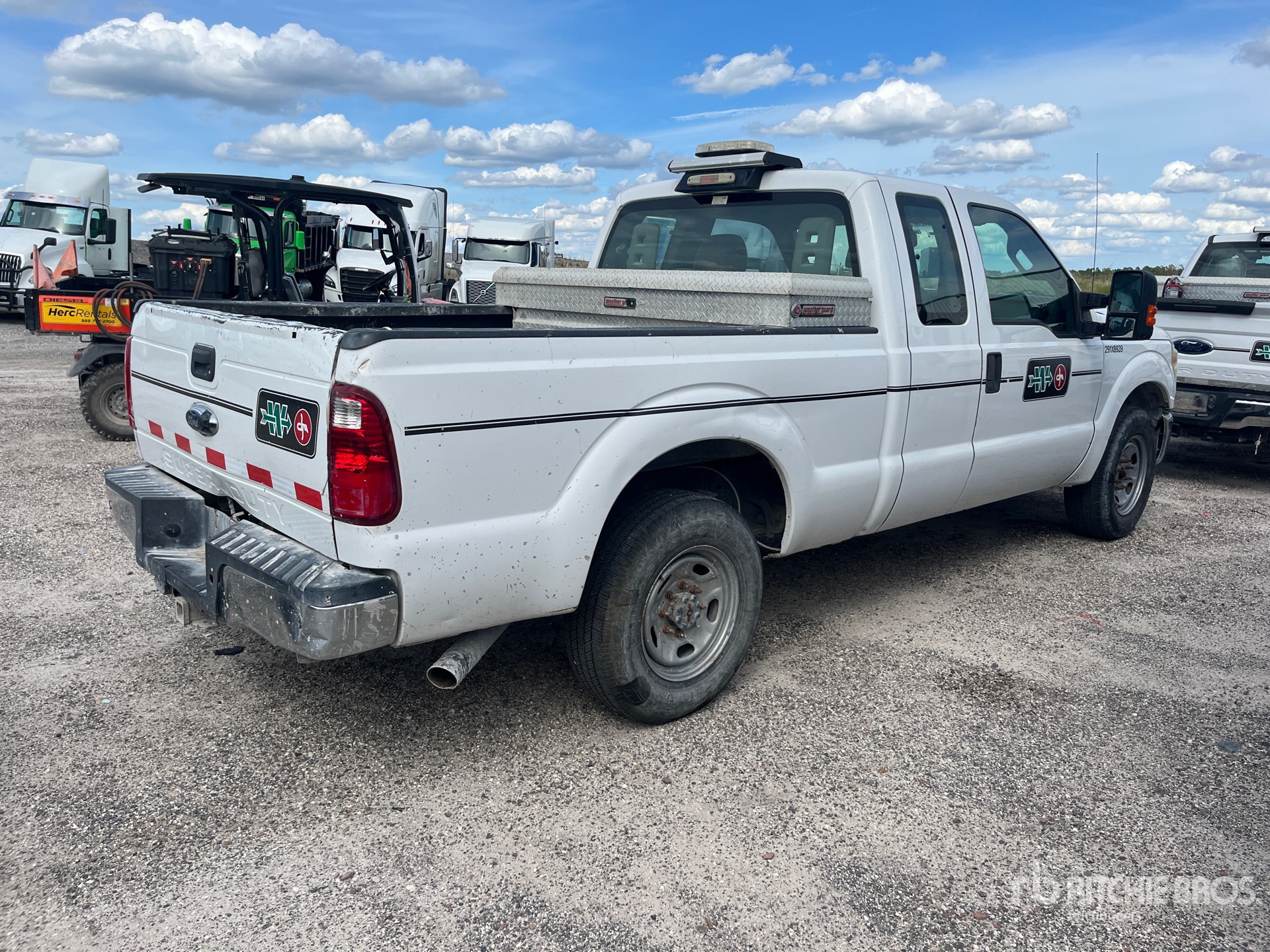 2016 Ford F-250 XL 4x2 Extended Cab Pickup