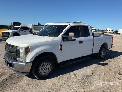 2019 Ford F-250 XL 4x2 Extended Cab Pickup