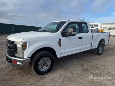 2019 Ford F-250 XL 4x2 Extended Cab Pickup