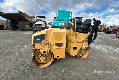 2009 Cat CB22 Double Drum Roller