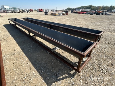 Quantity of (2) 30 ft U Trough Mélangeur d'aliments pour animaux (Unused)