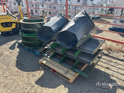 John Deere S Series Combine Parts Pièces diverses
