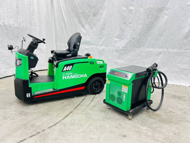 2021 Hangcha QDD40 Electric Tow Tractor 2021 Hangcha QDD40 Electric Tow Tractor