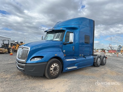 2020 International LT625 6x2 T/A Sleeper Truck Tractor