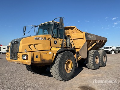 2007 John Deere 400D شاحنة قلابة مفصلية
