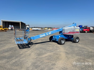 2007 Genie S40 2WD Diesel Telescopic Boom Lift