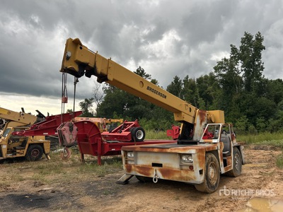 1988 Broderson IC2002A 15 t 4x2 Carry Deck Crane