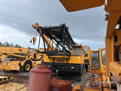 1973 Lorain MC-8150 150 ton 10X4X6 Hydraulic Truck Crane (Inoperable)