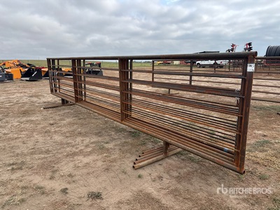 Quantity of (5) 5 ft 2 in x 24 ft Recinto per bestiame (Unused)