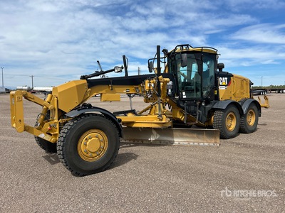2011 Cat 140M AWD Niveleuse à moteur