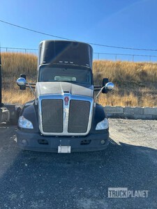 2019 Kenworthrth T680 S/A Day Cab Truck Tractor