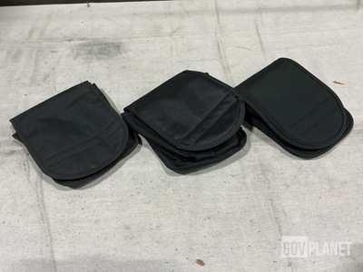 (600) Carrying Pouches
