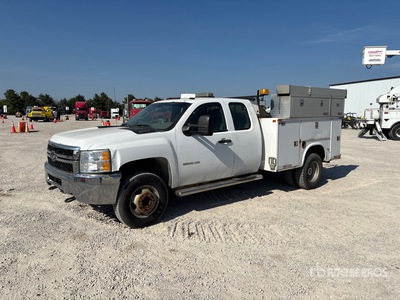 2011 Chevrolet Silverado 3500HD 4x2 Extended Cab ユーティリティトラック