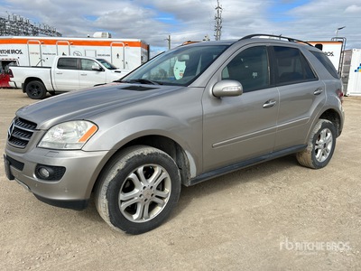 2008 Mercedes-Benz ML320 4 Matic AWD Automobile