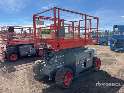 2017 Skyjack SJ6832 RT 4x4 Dual Fuel Scissor Lift