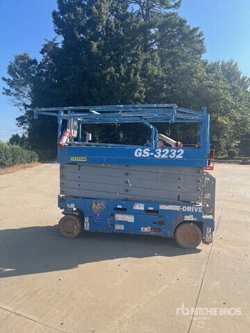 ELEVADOR TIJERA 2021 GENIE GS3232