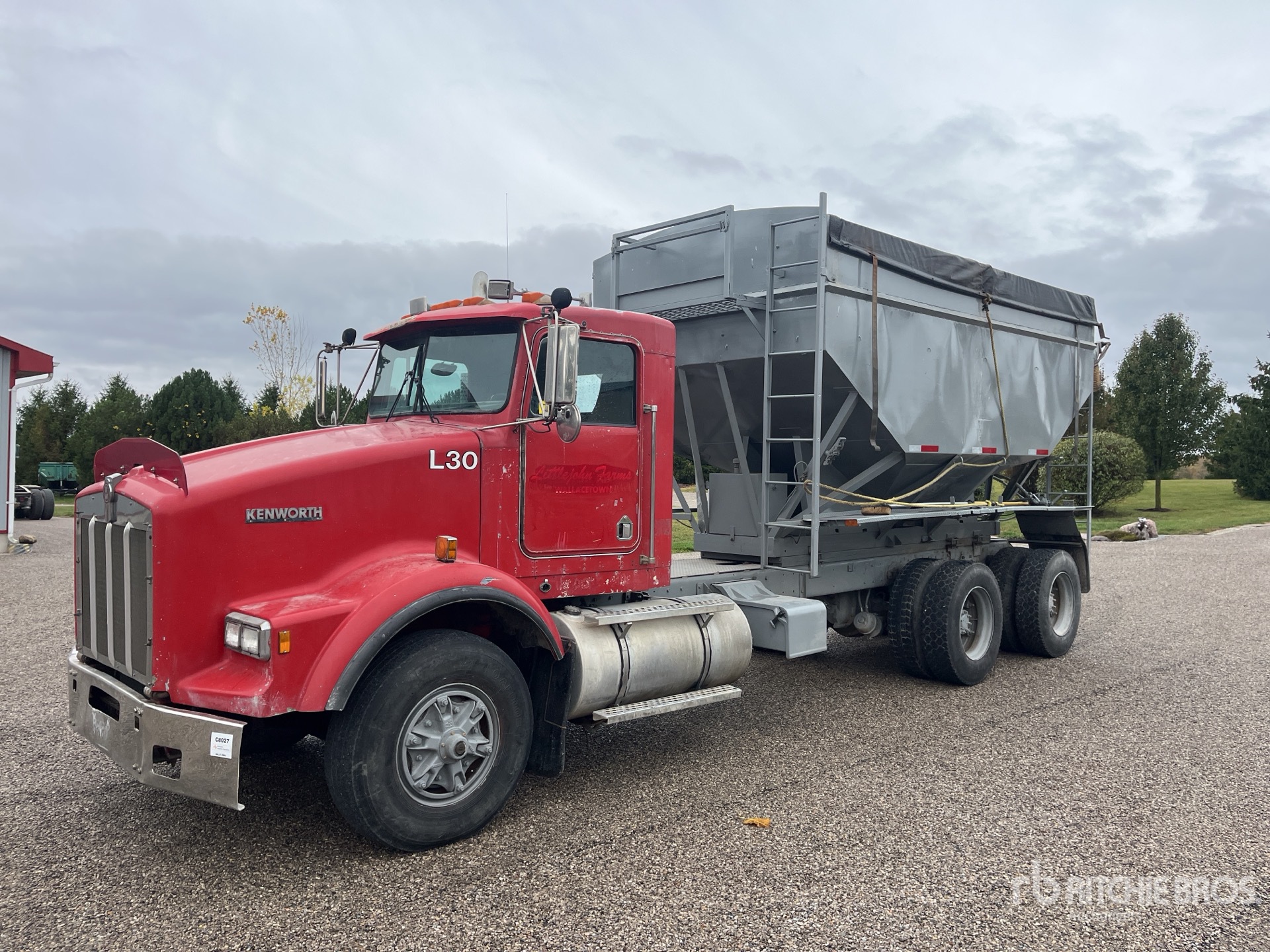 1988 Kenworth T800 6x4 Tender Truck