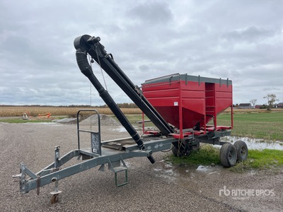 Custom Built 16' unload conveyor مقدم البذور