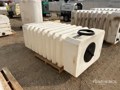 320 gal Water Tank (Unused)