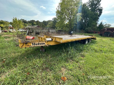 1996 Hudson 28 ft T/A Equipment Trailer