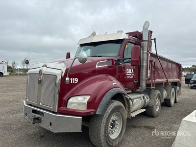 2020 Kenworth T880 8x6 Tri/A Dump Truck