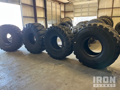 Quantity of (4) 23.5x25 を見 Tires