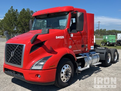 2021 Volvo VNR 6x2 T/A Day Cab Truck Tractor